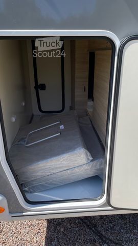 Integruota kemperis CHALLENGER 2060 - 2025 inkl. 4,4t / AHK / Drive light usw.