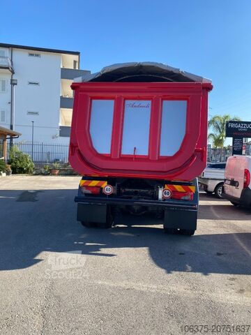 Camión volquete IVECO T-WAY 540