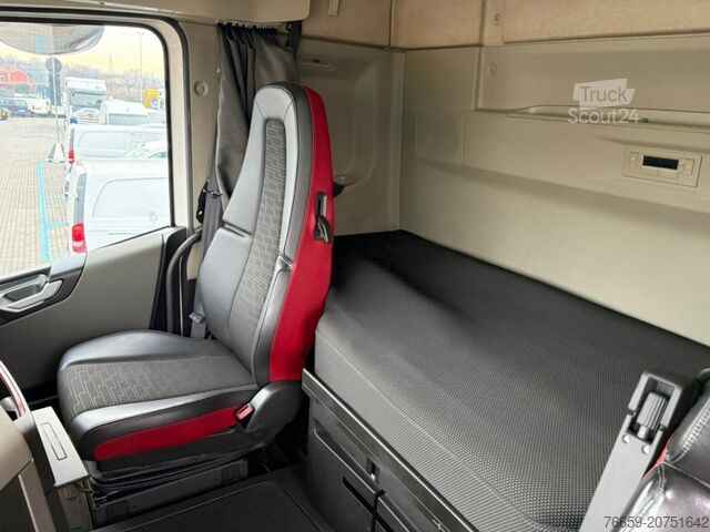 Standardni vlačilec VOLVO FH13 460