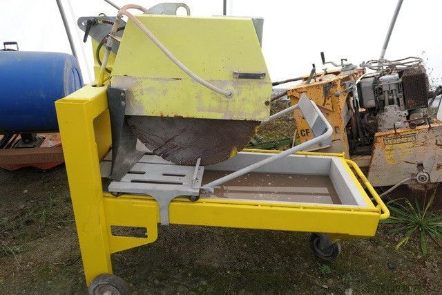 Kitas Lissmac DTS 700 Naßschneider, Steintrennsäge