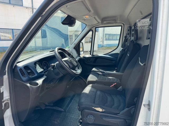 Transporter mit Koffer IVECO Daily Fahrgestell Einzelkabine 35 S ... Radstand