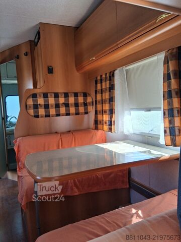 Camper mansardato Elnagh Marlin 59