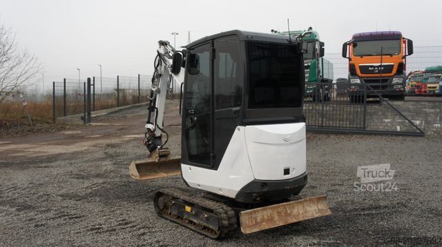 Mini-pelle YANMAR SV19VT Minibagger 1970 Kg Tilt