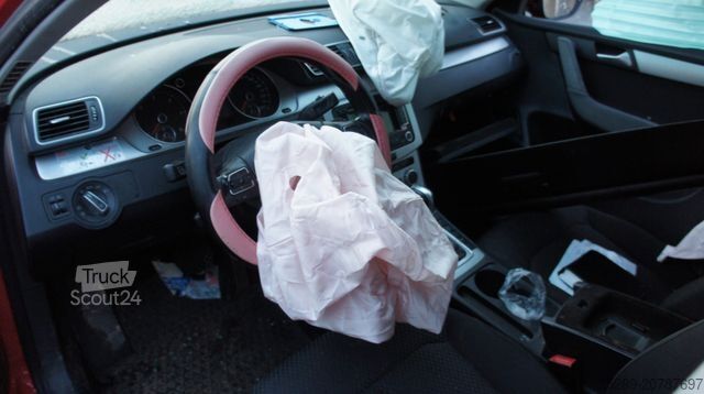 Μίνι λεωφορείο VOLKSWAGEN Passat Variant Trendline BlueMotion Unfall