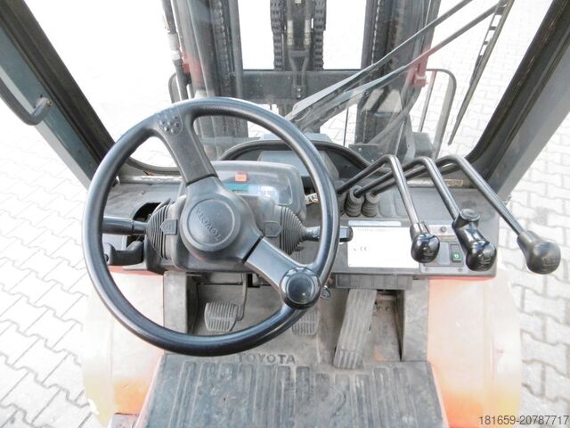 Ανυψωτικό περονοφόρο με εμπρόσθιο φορτηγό TOYOTA 42-7FGF 25
