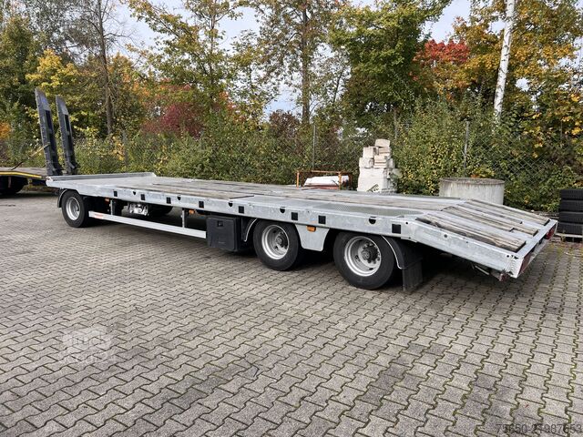 Низькорамний причіп Möslein TO 3 F Schwebheim  3 Achs Tiefladeranhänger