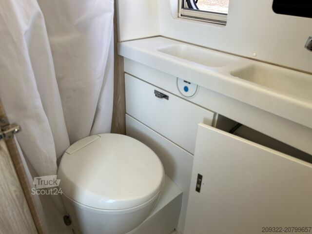 Caravan/camper Fiat Weinsberg Carabus 600 K | 4 Posti Letto | Completamente Attrezzato