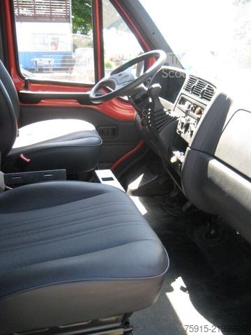 Camion de pompiers FIAT Ducato 2,0 Feuerwehr TSF / 6-Sitzer / 14.800 KM