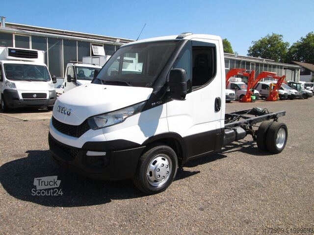 Transporter Fahrgestell IVECO 35 C13*Fahrgestell*ATM*