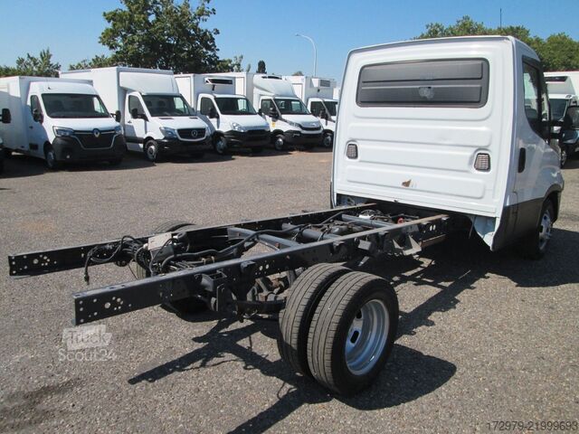 Transporter Fahrgestell IVECO 35 C13*Fahrgestell*ATM*