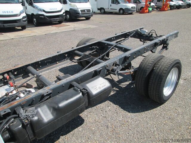 Transporter Fahrgestell IVECO 35 C13*Fahrgestell*ATM*