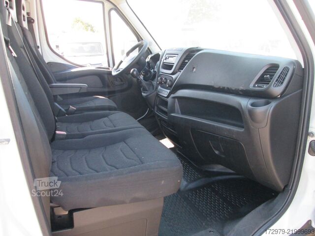 Transporter Fahrgestell IVECO 35 C13*Fahrgestell*ATM*