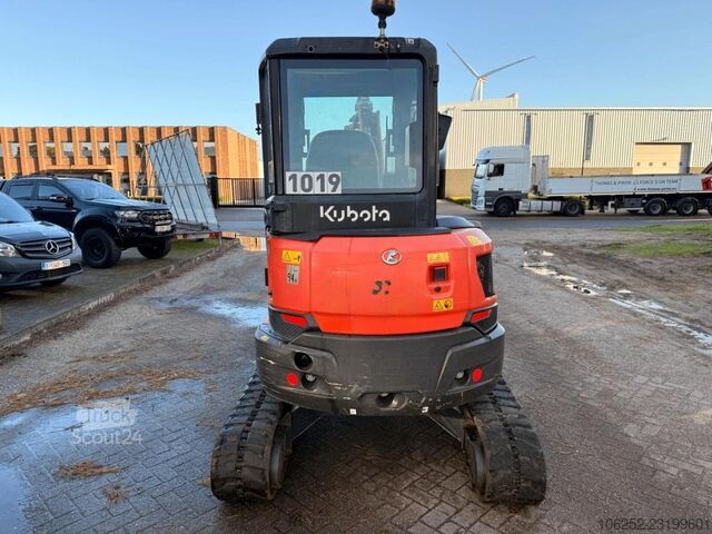 Kubota U36-4 - 3,9 t - *popolna hidravlika - *hidravlična hitra menjava - *5084 ur* - klima - CE - o Kubota U36-4 - 3.9T - *FULL HYDR - *HYDR QUICKHITCH - ...