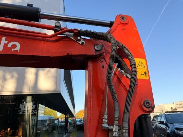 Kubota U36-4 - 3,9 t - *popolna hidravlika - *hidravlična hitra menjava - *5084 ur* - klima - CE - o Kubota U36-4 - 3.9T - *FULL HYDR - *HYDR QUICKHITCH - ...