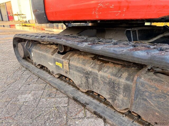 Kubota U36-4 - 3,9 t - *popolna hidravlika - *hidravlična hitra menjava - *5084 ur* - klima - CE - o Kubota U36-4 - 3.9T - *FULL HYDR - *HYDR QUICKHITCH - ...