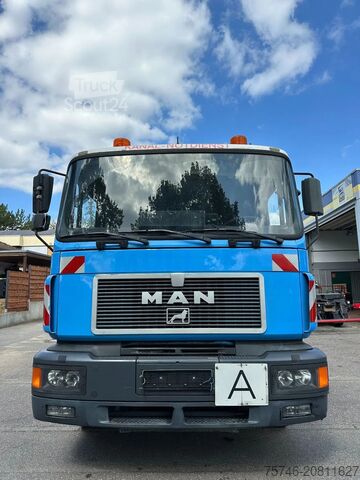 Piesūces transportlīdzeklis MAN 26.403 F2000 Silent 6x2 Kanalreiniger Saug - un...