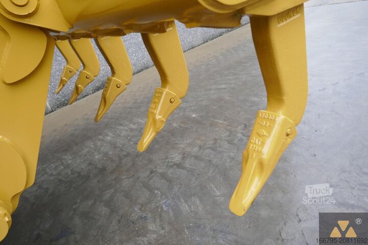 Грейдер Caterpillar 140M3