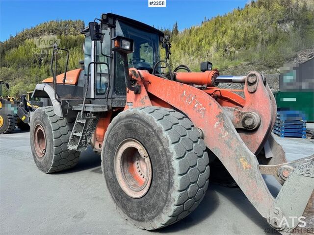 Wheel loader Hitachi ZW310 Wheel Loader w/ Bucket and Pallet Forks – 7,
