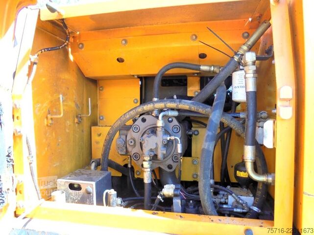 Raupenbagger Volvo EC 210 B LC