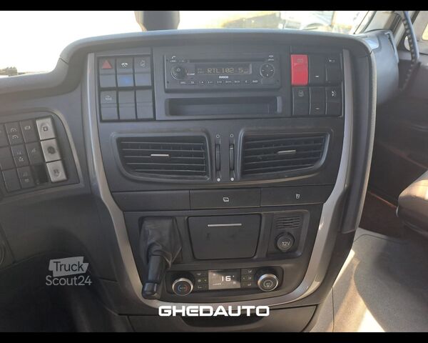 Tracteur routier standard IVECO AS440T/P - AS440 T/P