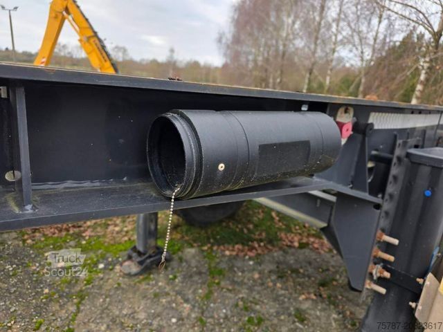 Návěs s výměnnou nástavbou LAG Kipp-Chassis 20
