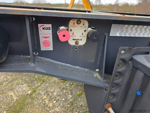 Návěs s výměnnou nástavbou LAG Kipp-Chassis 20