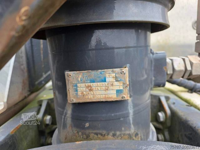 Návěs s výměnnou nástavbou LAG Kipp-Chassis 20