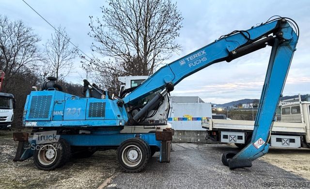 Excavadora móvil FUCHS MHL 331 Magnetanlage TEREX