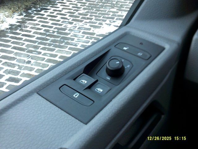 Minibus VOLKSWAGEN T6.1 9-Sitzer-Stoff 4motion 1. Hand