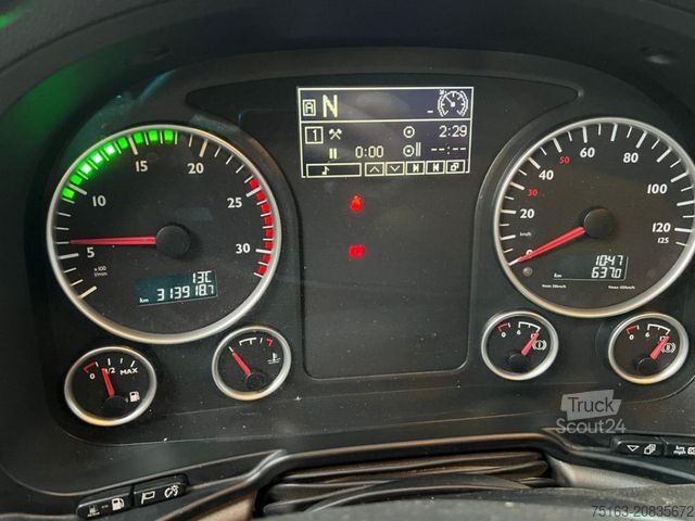 Ciężarówka z płaską platformą MAN TG-S 26.400 6x2-2 BL Pritsche Heckkran 5xhydr, f