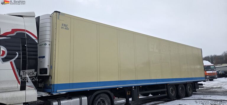 Auflieger Schmitz SKO24 Carrier Vector 1550 Zustand gut, leichter Streifschaden rechts