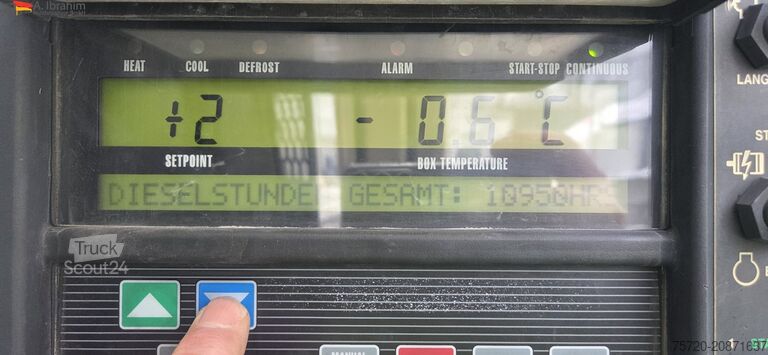 Auflieger Schmitz SKO24 Carrier Vector 1550 Zustand gut, leichter Streifschaden rechts