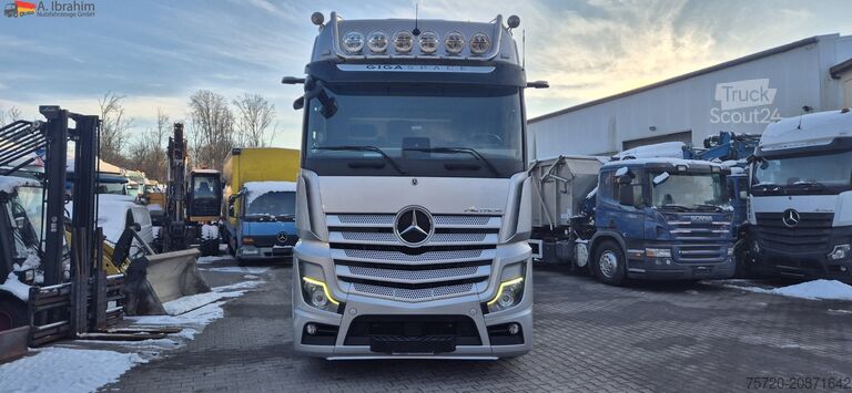 Standard SZM Mercedes-Benz 1858 Gigaspace, Scheckheft gepflegt Retarder | 2x Tank