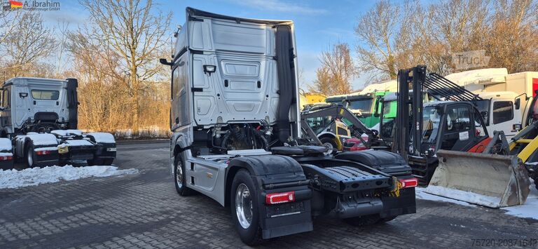 Standard SZM Mercedes-Benz 1858 Gigaspace, Scheckheft gepflegt Retarder | 2x Tank