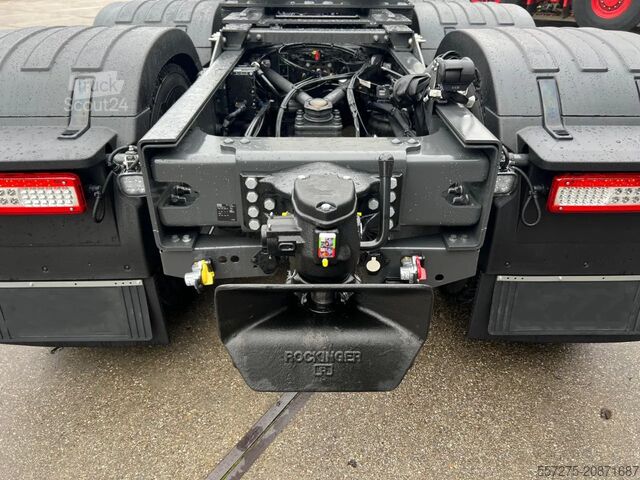 Heavy load Volvo FH 780 8x4