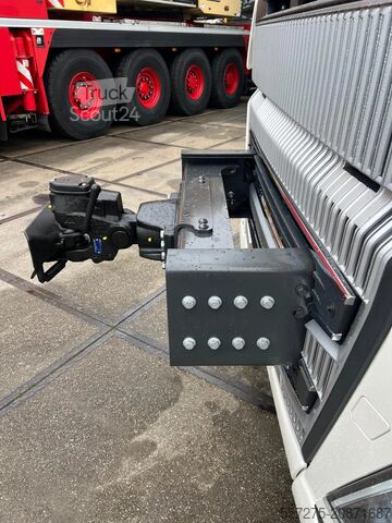 Heavy load Volvo FH 780 8x4