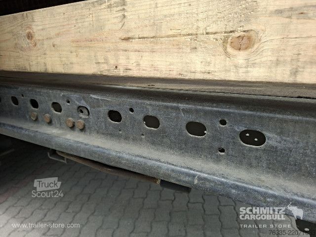 Nyitott ponyvás félpótkocsi Schmitz Cargobull Curtainsider Mega