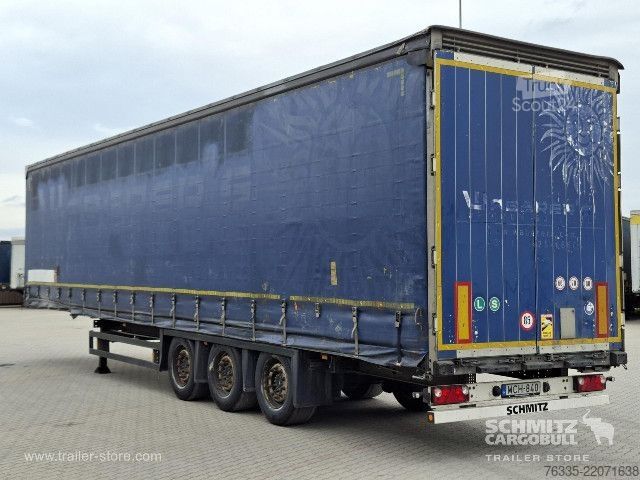Nyitott ponyvás félpótkocsi Schmitz Cargobull Curtainsider Mega