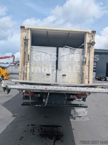 Вантажівка для перевезення худоби MAN TGM 15.290 / Menke / load 7750kg / E5