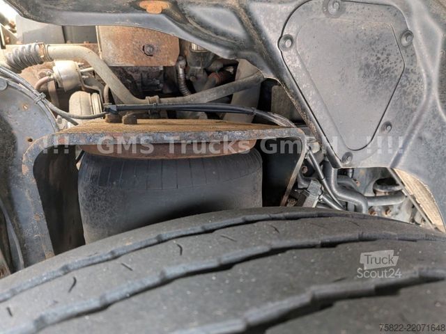 Вантажівка для перевезення худоби MAN TGM 15.290 / Menke / load 7750kg / E5