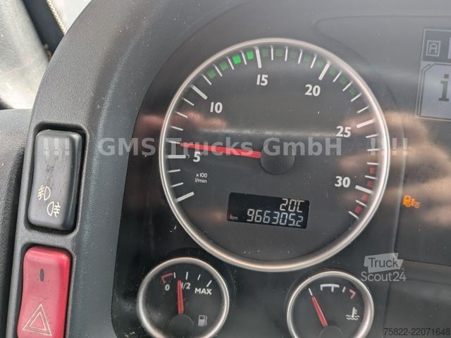 Вантажівка для перевезення худоби MAN TGM 15.290 / Menke / load 7750kg / E5