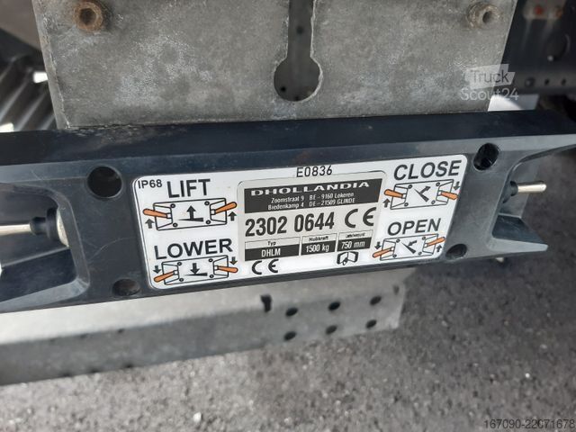 Dobozos teherautó MERCEDES-BENZ Atego 1224L Koffer + LBW AHK Euro 6E