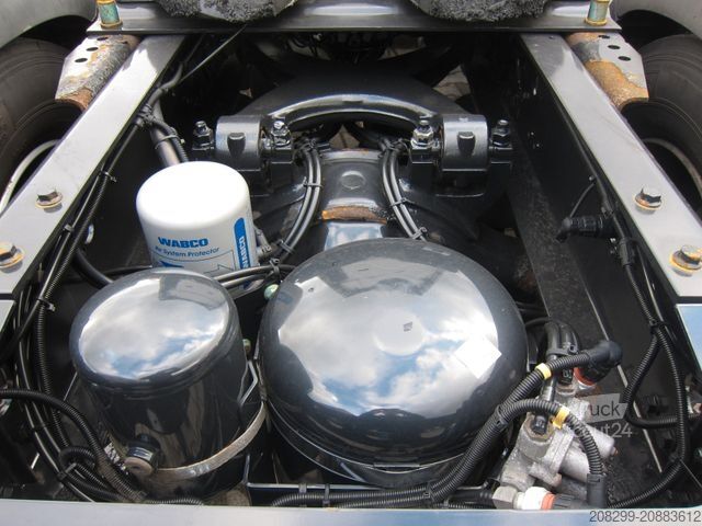 Tracteur routier standard MAN TGX 18 440 XXL Retarder 730tkm 2xTank