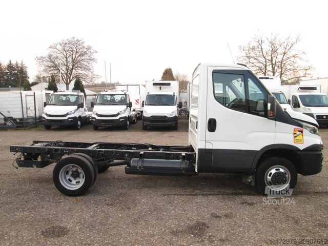 Châssis de fourgon IVECO 40 C14 CNG 3.0 *Fahrgestell*Euro6*