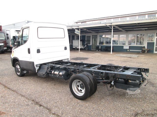 Châssis de fourgon IVECO 40 C14 CNG 3.0 *Fahrgestell*Euro6*