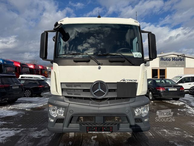 Veszélyes anyagokat szállító teherautó MERCEDES-BENZ Actros 1846 LS ADR GEFAHRGUT/ClassicSpace/EURO6D