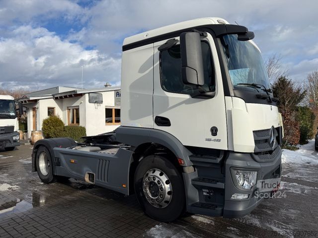 Veszélyes anyagokat szállító teherautó MERCEDES-BENZ Actros 1846 LS ADR GEFAHRGUT/ClassicSpace/EURO6D