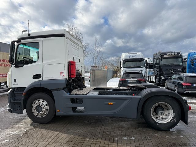 Veszélyes anyagokat szállító teherautó MERCEDES-BENZ Actros 1846 LS ADR GEFAHRGUT/ClassicSpace/EURO6D