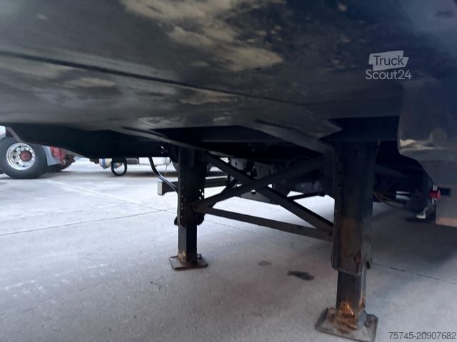 Atvērta puspiekabe ar tentu  VAN_ECK