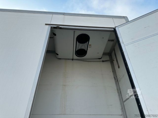 Camion frigorific RENAULT D 16  280 DTI  * THERMO-KING T1200R-50 SPECTRUM